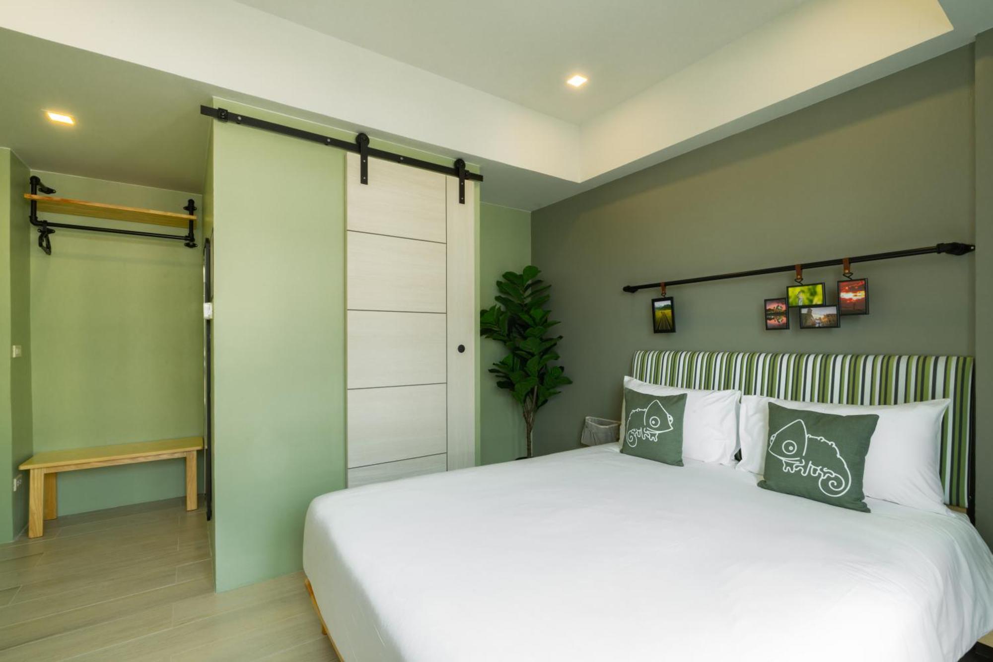 Chamemon Bed Phuket Town Hotel ภายนอก รูปภาพ